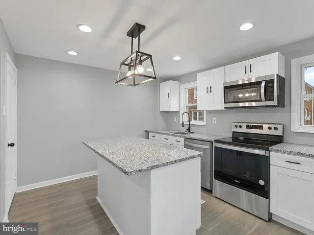 $1,600 | 1006 Butler Street, Chester, PA 19013