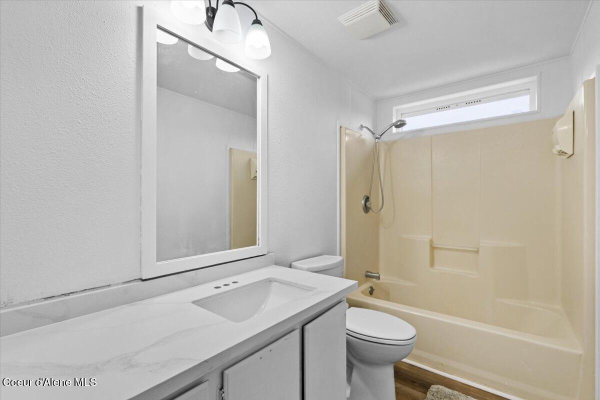 10600 North Benoit Street Hayden, ID 83835 - Photo 32 of 42 26-Full bath