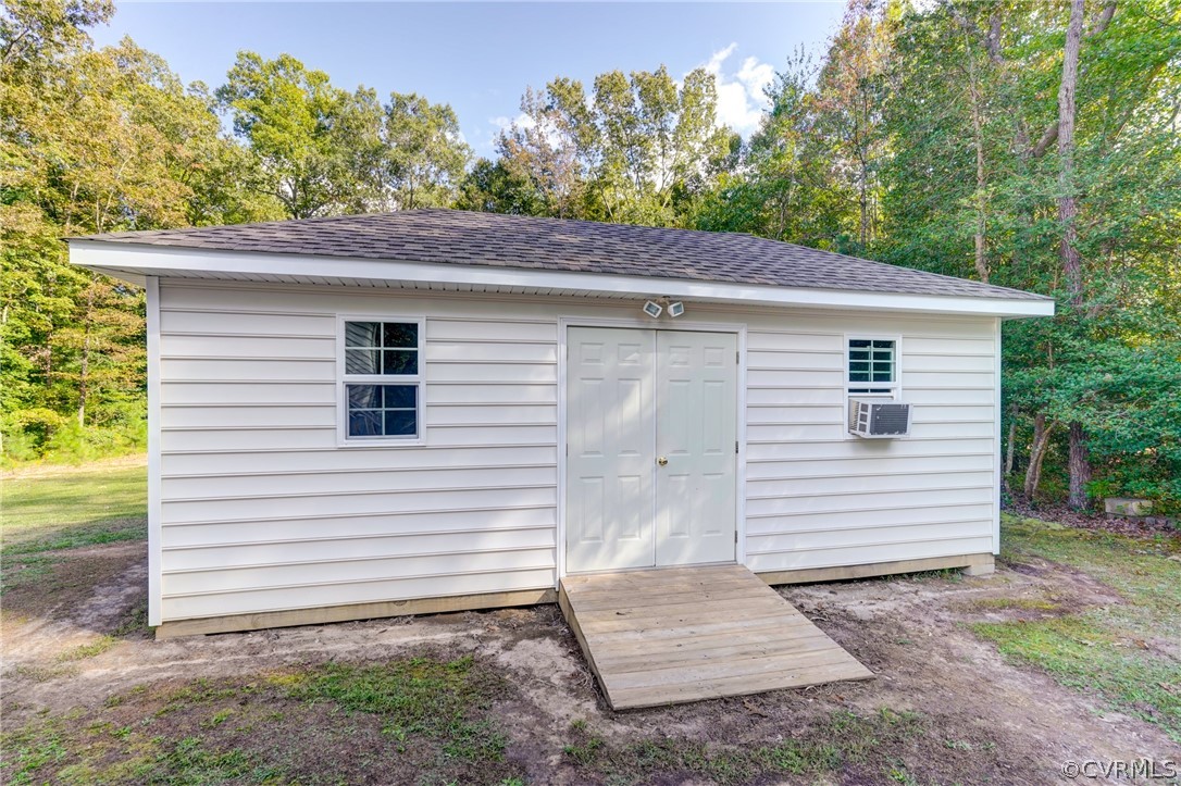 7231 Hughes Road Sandston, VA 23150 - Photo 33 of 36 Gallery Image 33