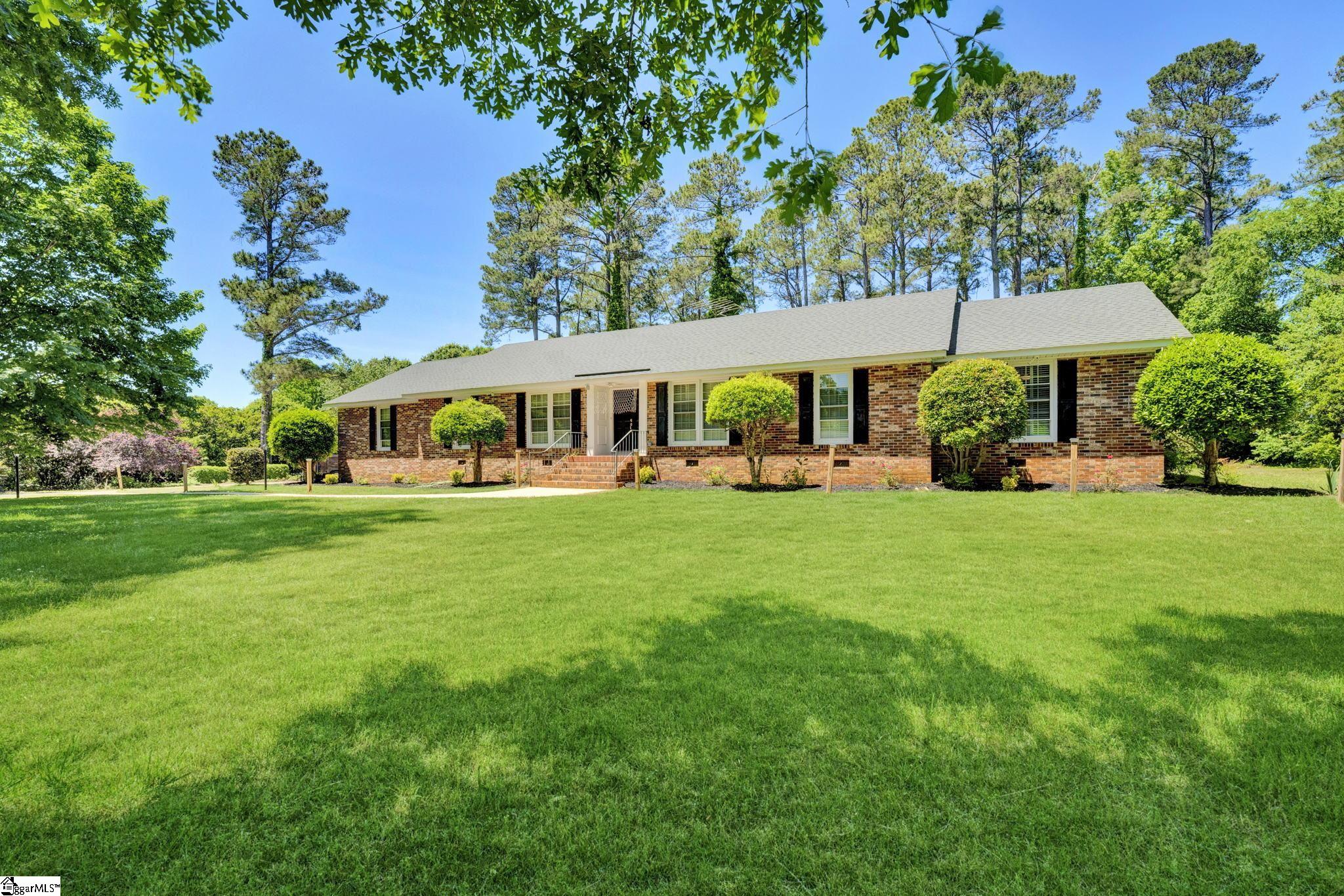 62 Nottingham Road Clinton, SC 29325 - Photo 1 of 36 Gallery Image 1
