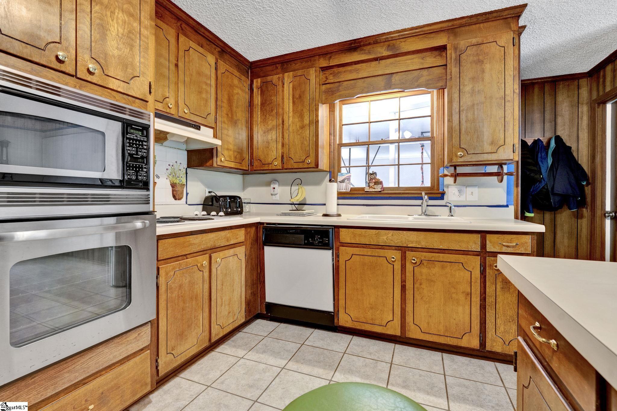 62 Nottingham Road Clinton, SC 29325 - Photo 4 of 36 Gallery Image 4