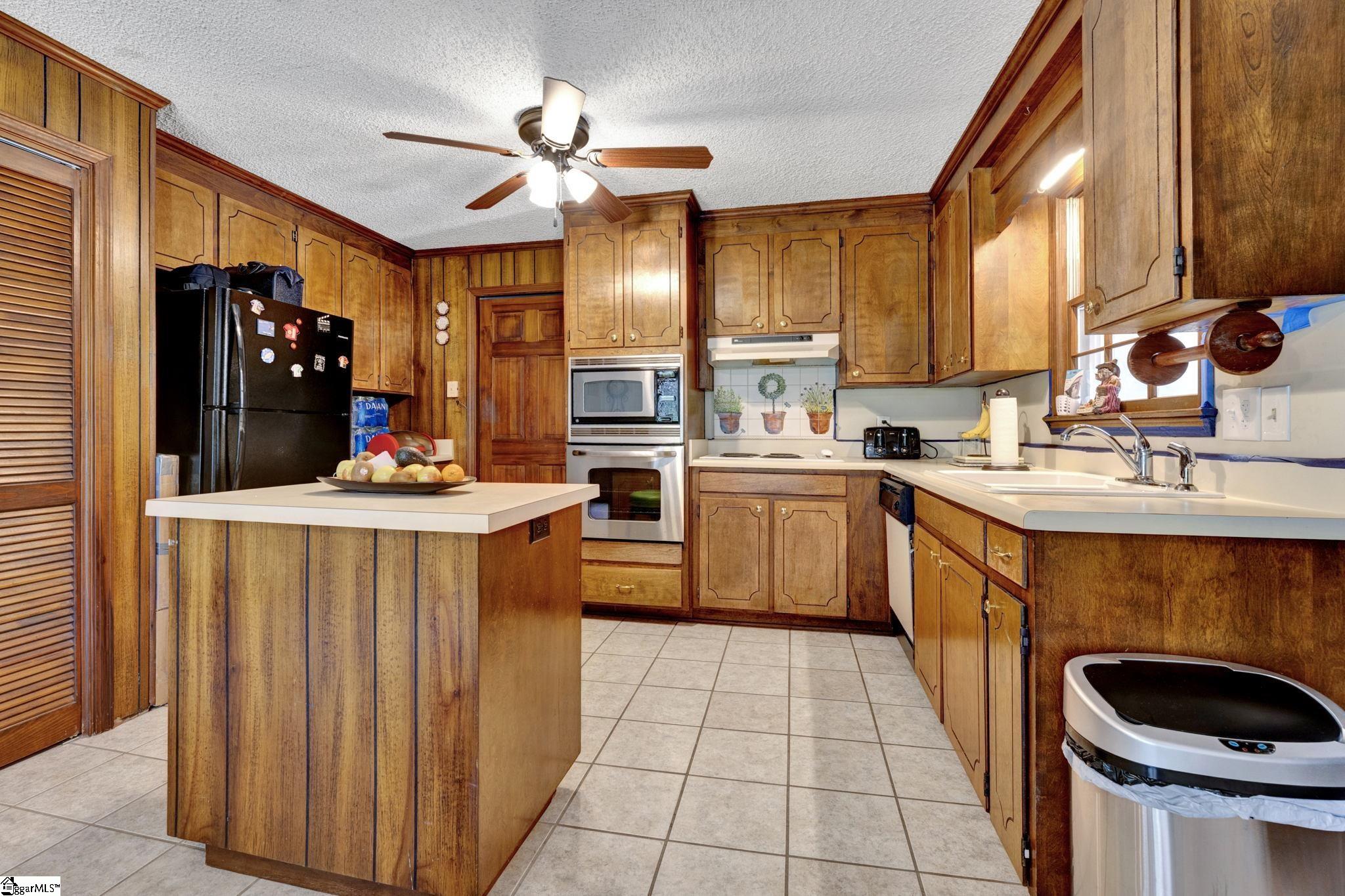 62 Nottingham Road Clinton, SC 29325 - Photo 6 of 36 Gallery Image 6