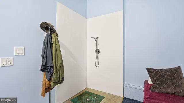 $725,000 | 16 Merrimac Cove, Ruther Glen, VA 22546