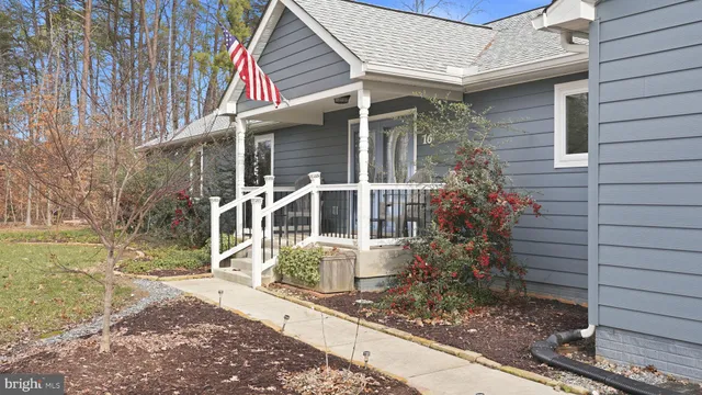 $725,000 | 16 Merrimac Cove, Ruther Glen, VA 22546
