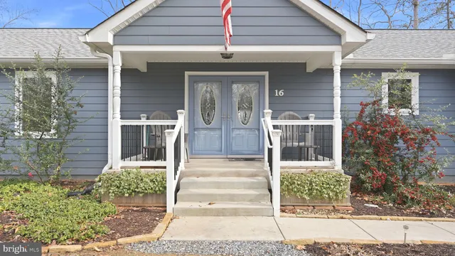 $725,000 | 16 Merrimac Cove, Ruther Glen, VA 22546