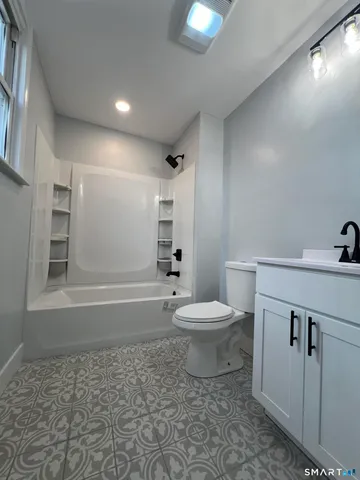 $405,900 | 81 Myrtle Street, Meriden, CT 06450