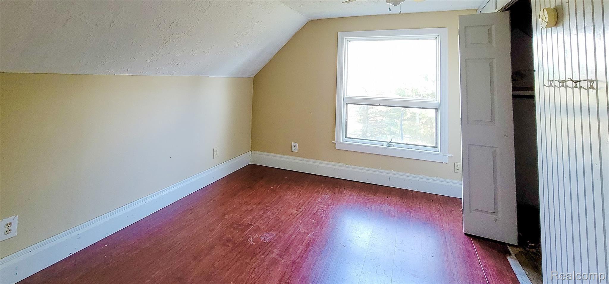9221 North Lapeer Road Mayville, MI 48744 - Photo 30 of 34 9221 Lapeer Rd Sherie-150353.jpg