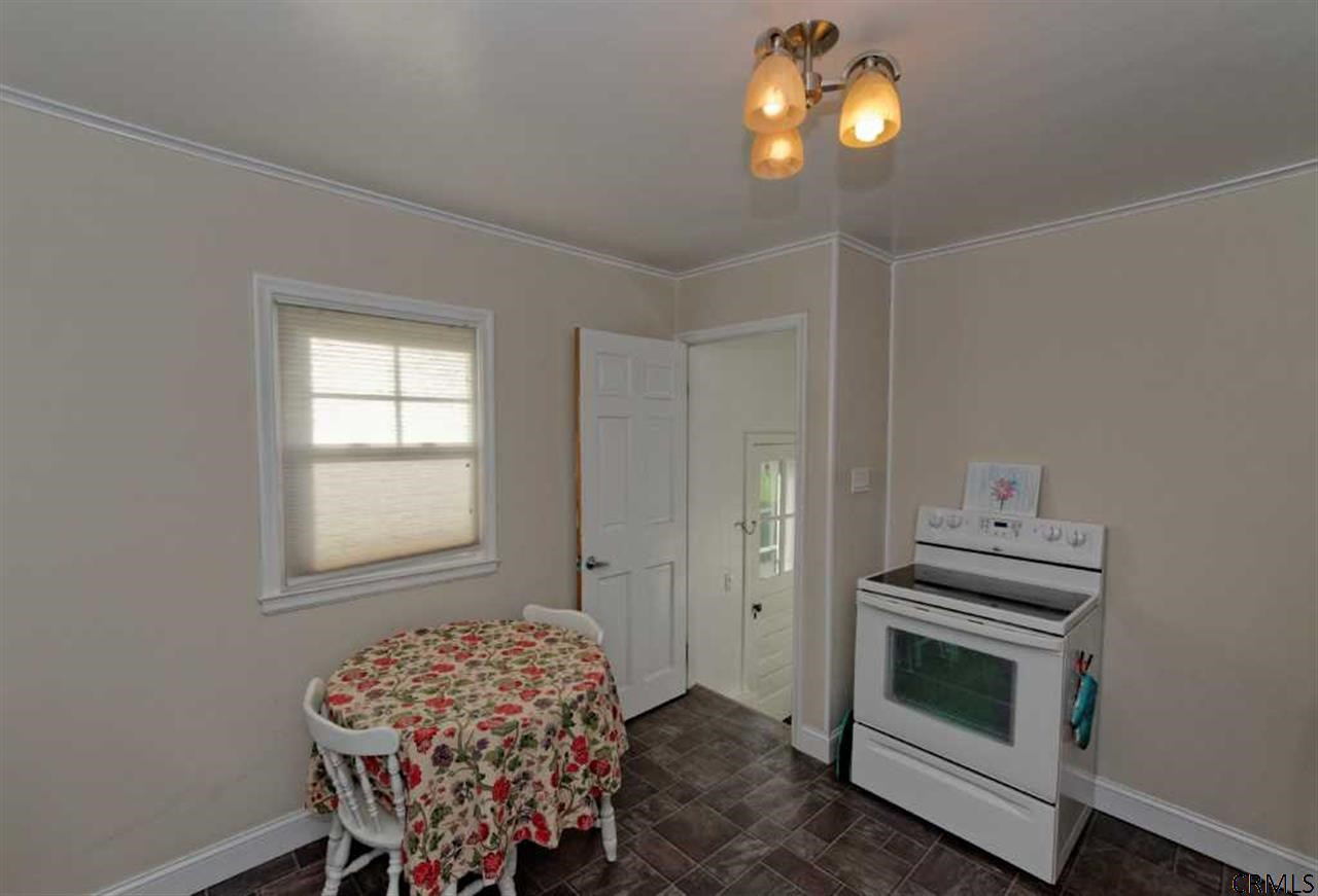 16 Willowbrook Road Schenectady, NY 12302 - Photo 18 of 24 Photo 18