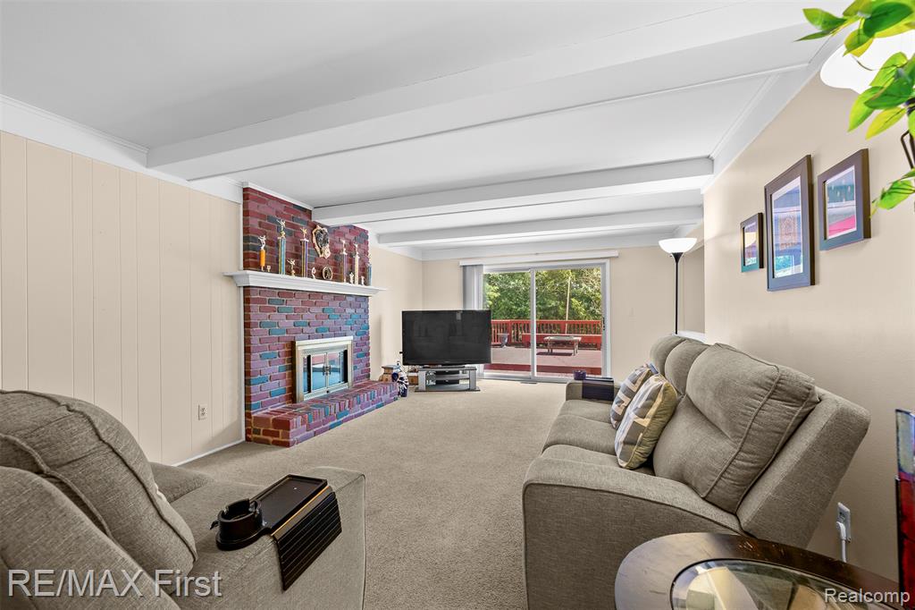 36010 Congress Road Farmington, MI 48335 - Photo 15 of 34