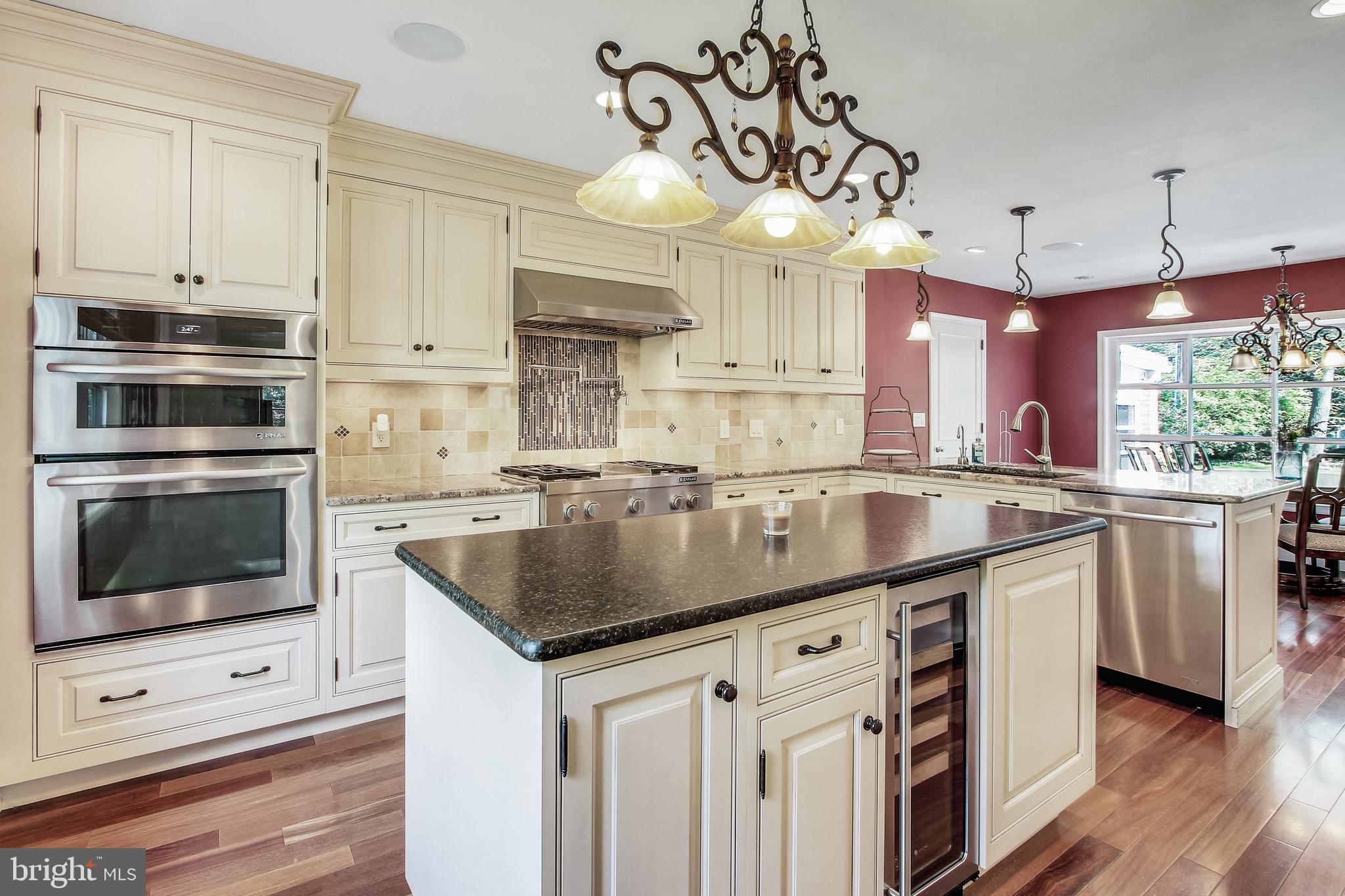 65 Cardinal Road Reading, PA 19610 - Photo 7 of 31 Kitchen
