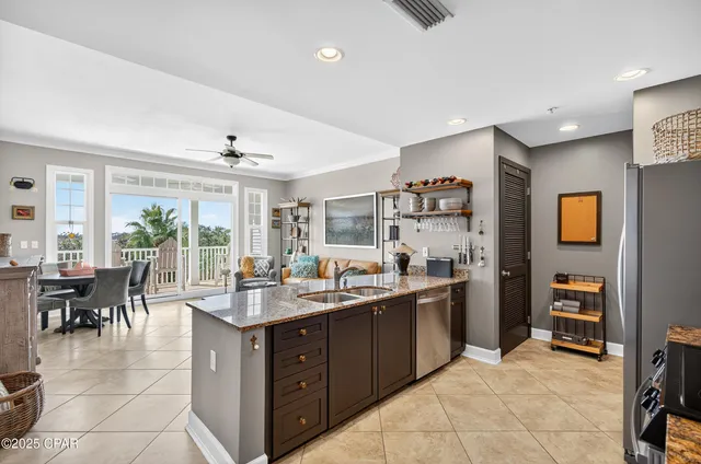 $369,900 | 4100 Marriott Drive, Unit 406, Panama City, FL 32408