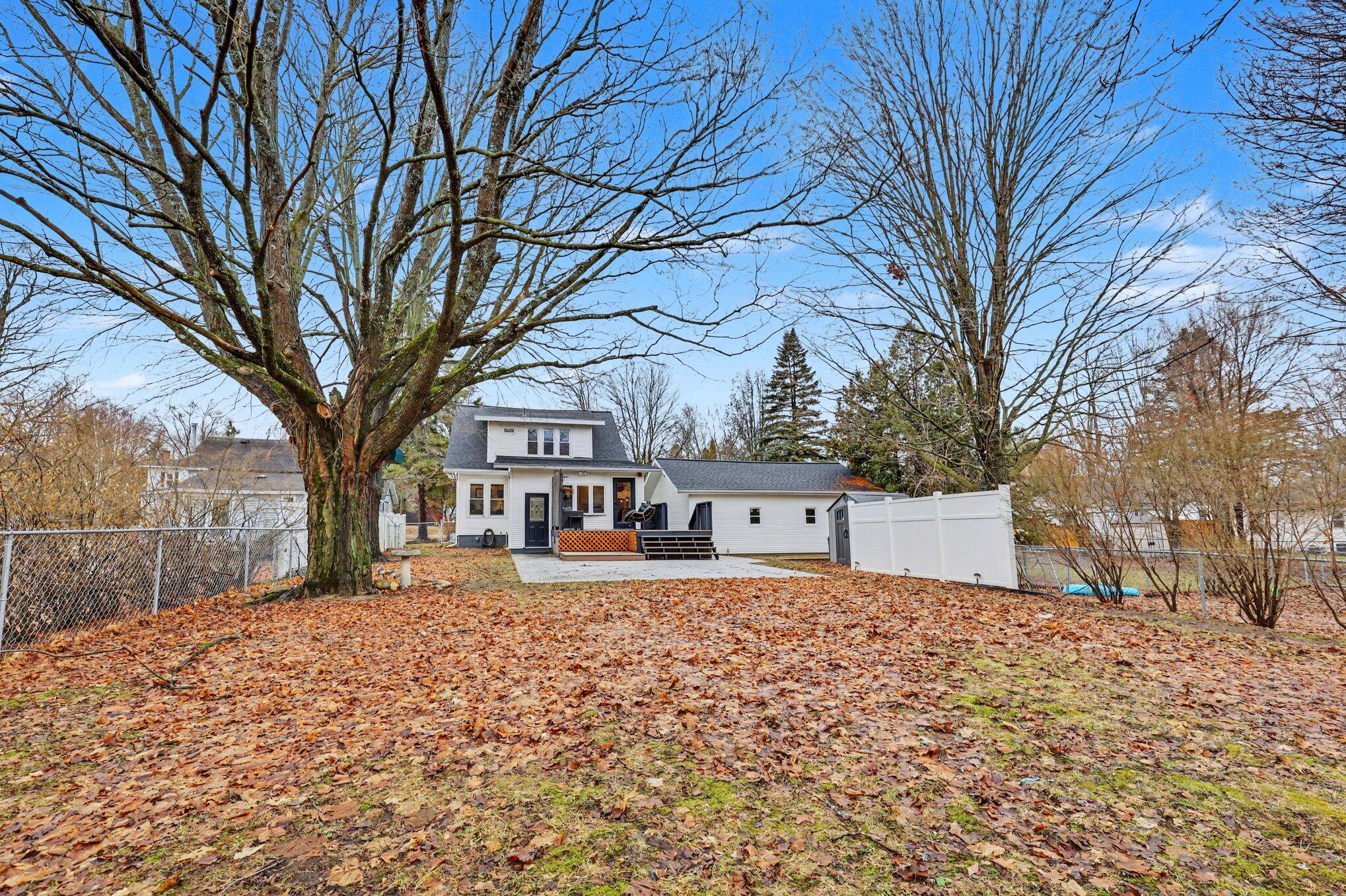 418 Rust Avenue Big Rapids, MI 49307 - Photo 28 of 31 028_file_1132