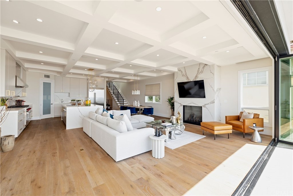 3808 The Strand Manhattan Beach, CA 90266 - Photo 13 of 67