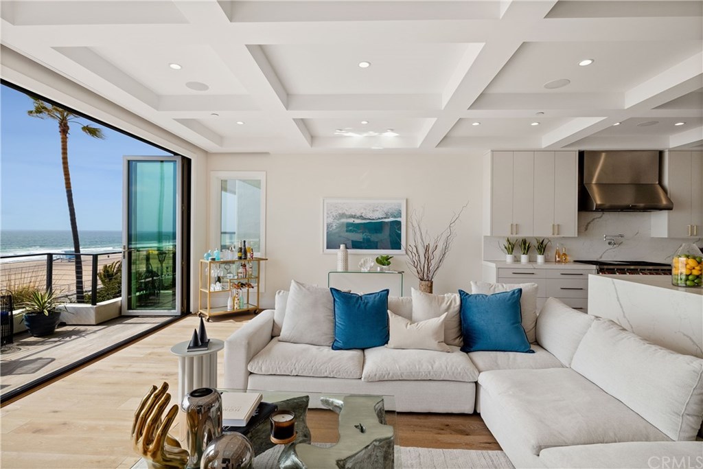 3808 The Strand Manhattan Beach, CA 90266 - Photo 10 of 67