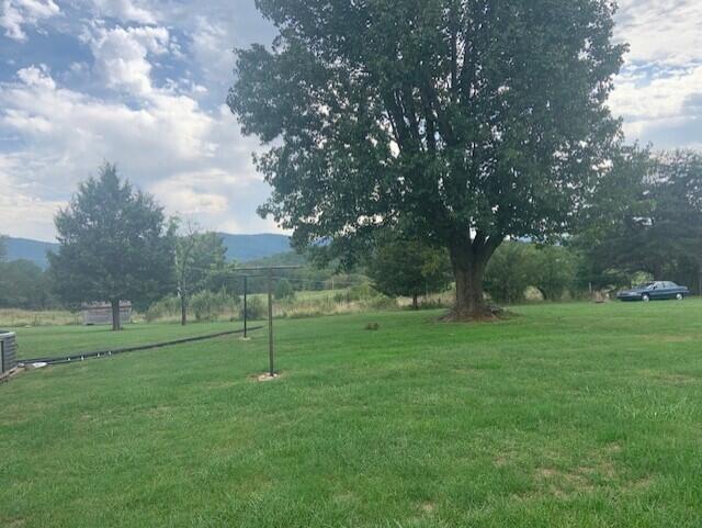 5207 Lewis Road Roanoke, VA 24014 - Photo 4 of 6 a view of a park with large trees