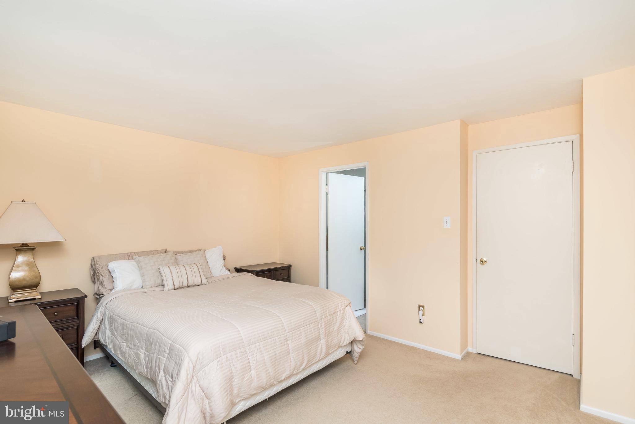 9724 Early Spring Way Columbia, MD 21046 - Photo 11 of 30 1st Master Bedroom