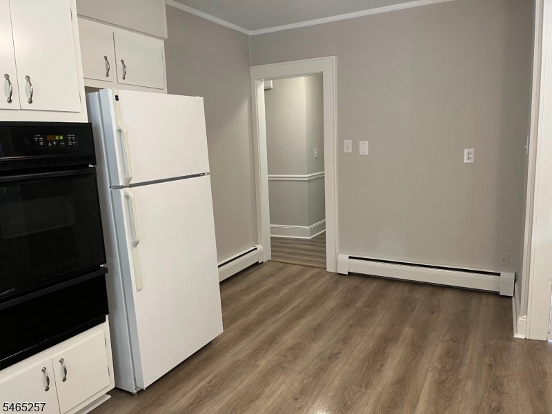 5 Burnham Road Morris Plains, NJ 07950 - Photo 4 of 22 Gallery Image 4