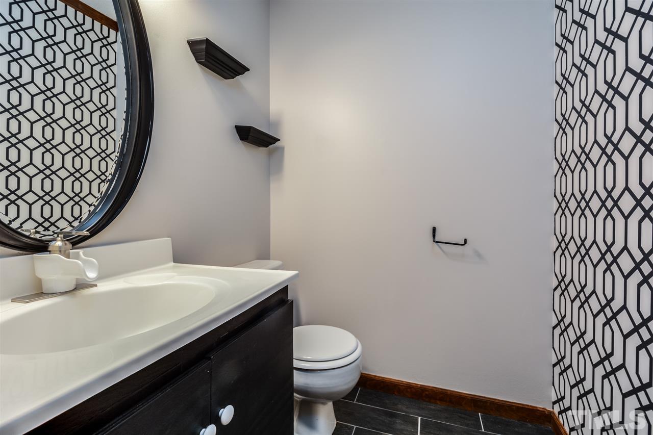 5582 Hamstead Crossing Raleigh, NC 27612 - Photo 11 of 13 Gallery Image 11