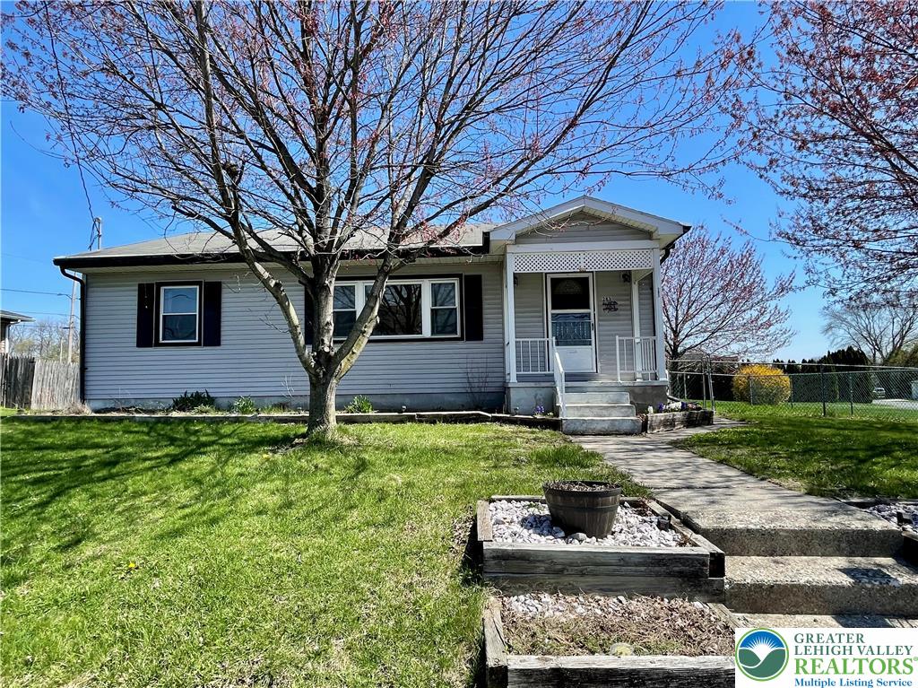 283 Broad Street Bath, PA 18014 - Photo 12 of 36