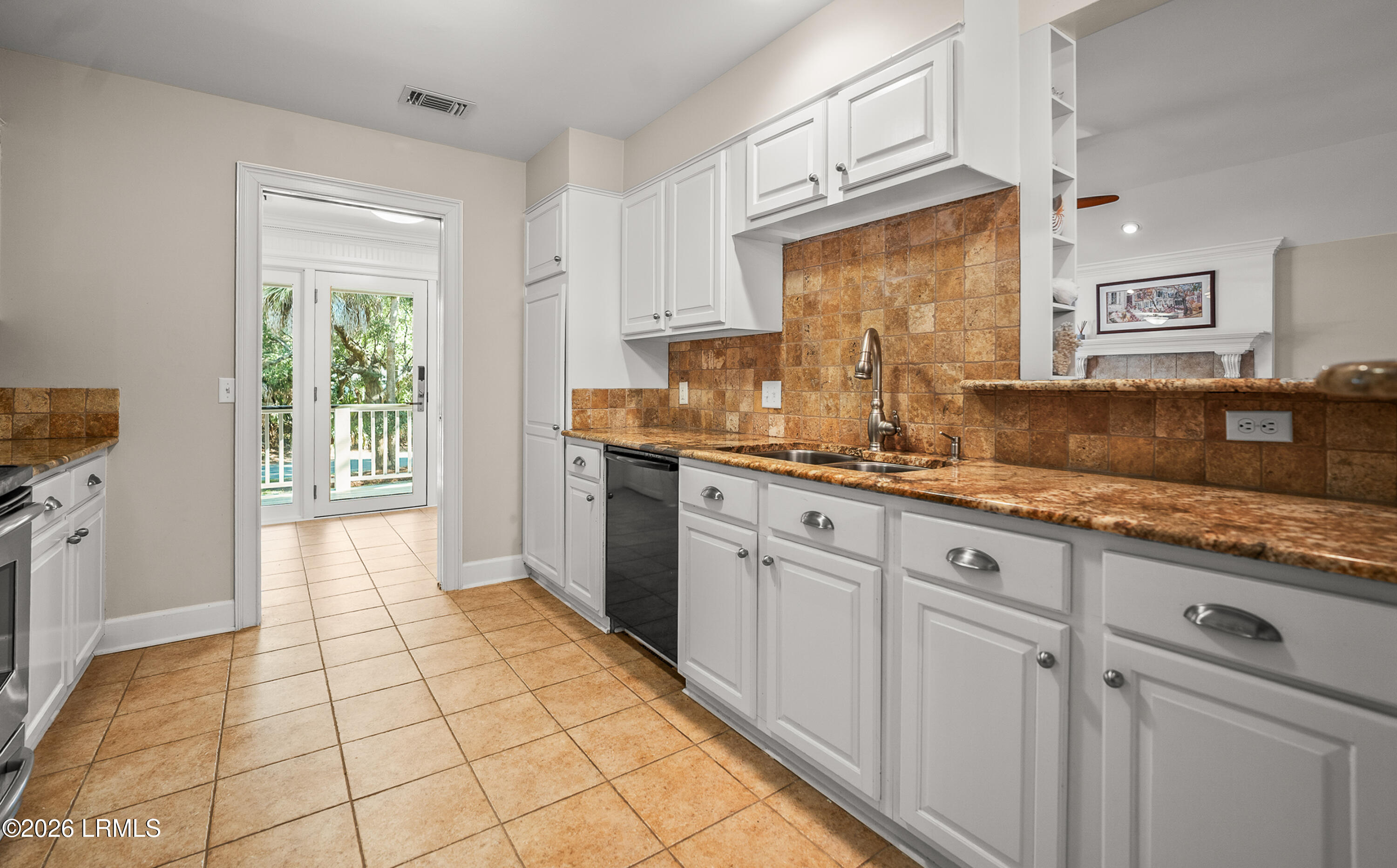 627 Dolphin Road Fripp Island, SC 29920 - Photo 20 of 75 DSC00195-108-1.jpg-FULL