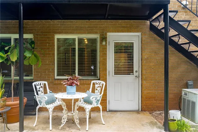 $289,000 | 148 Waverly Way Northeast, Unit 6, Atlanta, GA 30307
