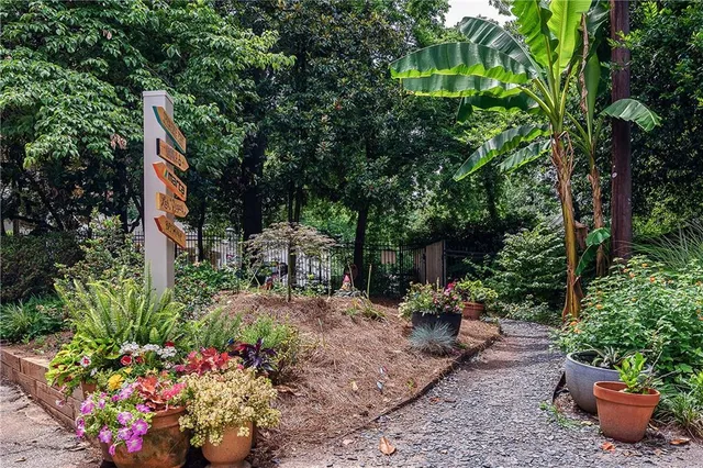 $289,000 | 148 Waverly Way Northeast, Unit 6, Atlanta, GA 30307