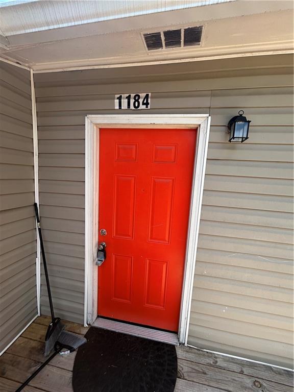 1182 Sims Street Southwest Atlanta, GA 30310 - Photo 3 of 35