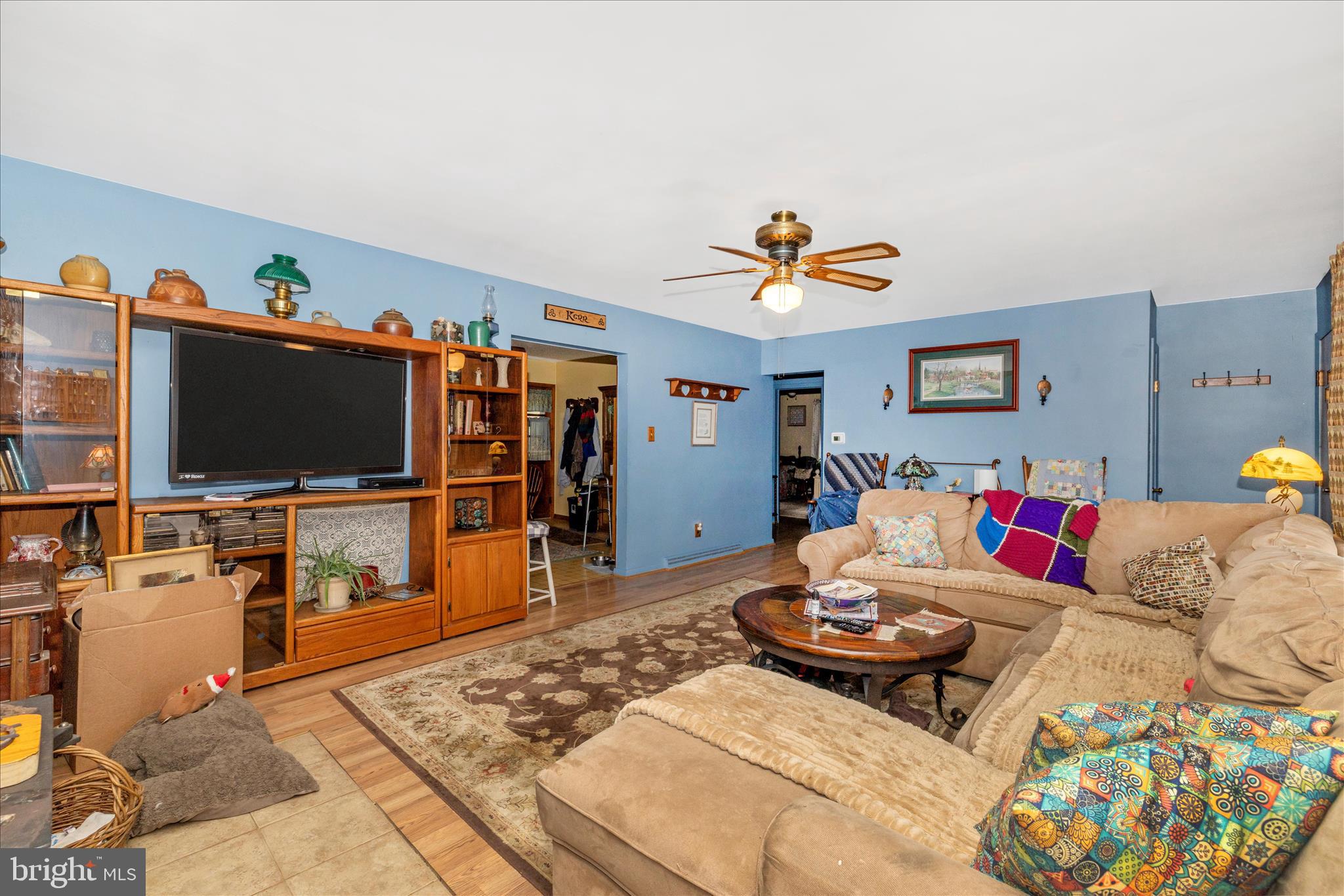 6111 Clevelandtown Road Boonsboro, MD 21713 - Photo 8 of 51 Living Room