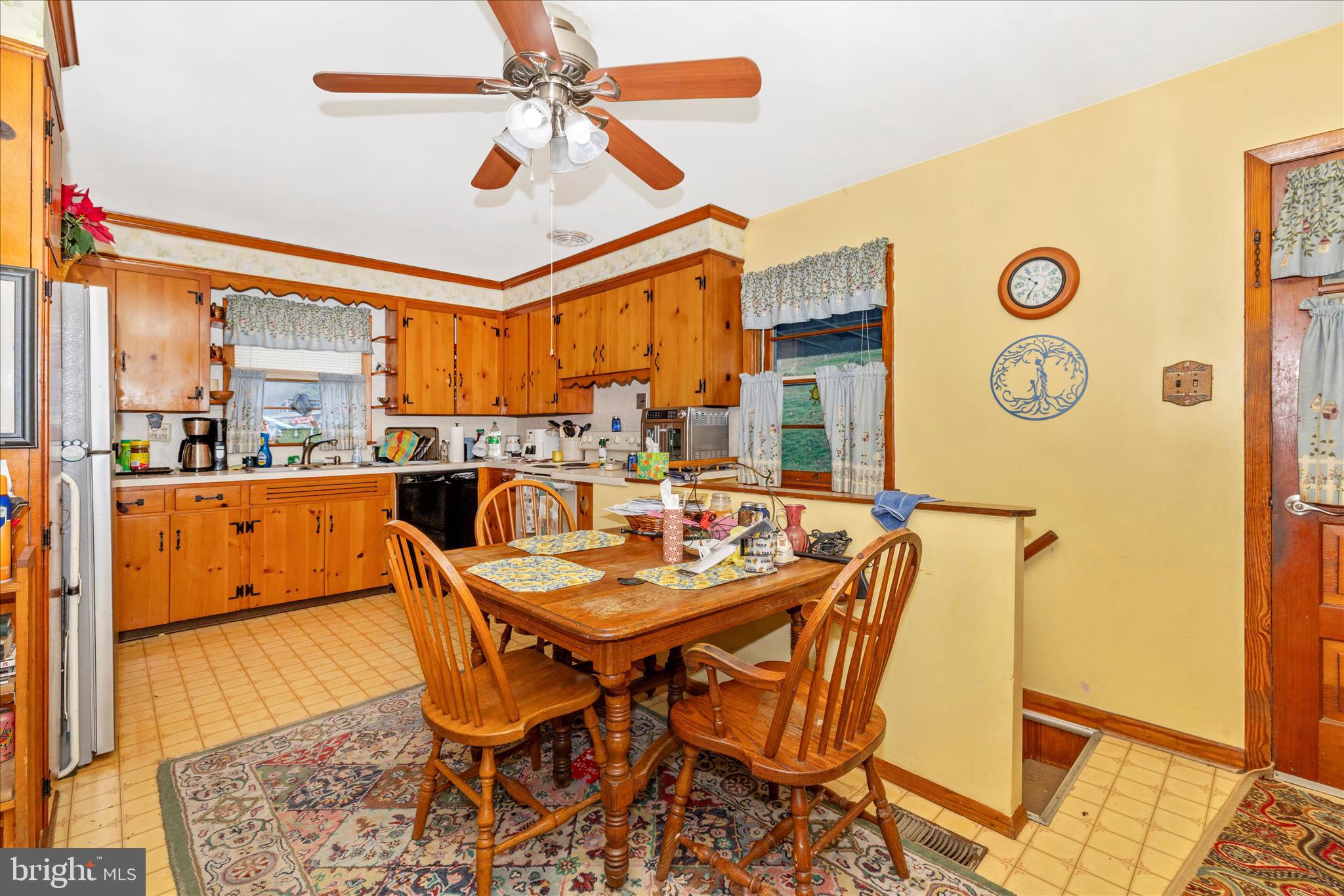 6111 Clevelandtown Road Boonsboro, MD 21713 - Photo 10 of 51 Kitchen & Dining