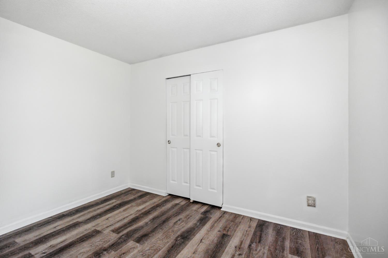 3435 Blue Rock Road Cincinnati, OH 45247 - Photo 37 of 49