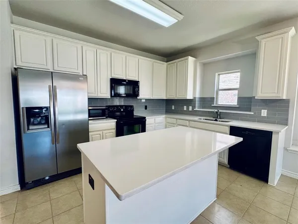 $2,275 | 12505 Ocean Spray Drive, Frisco, TX 75036