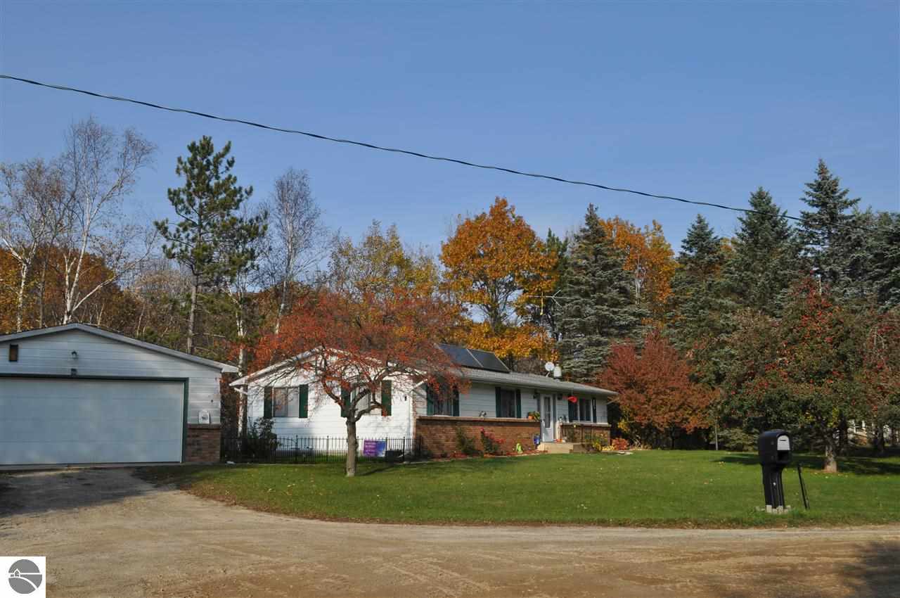 6811 Riverside Drive Mount Pleasant, MI 48858 - Photo 35 of 35 1777930-34.JPG
