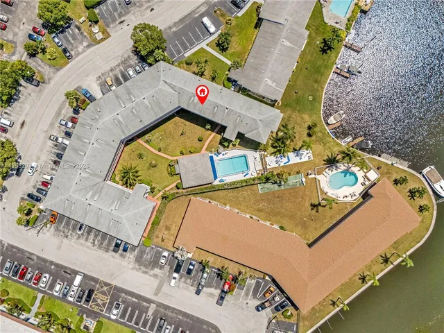 $240,000 | 600 Pine Drive, Unit 111, Pompano Beach, FL 33060