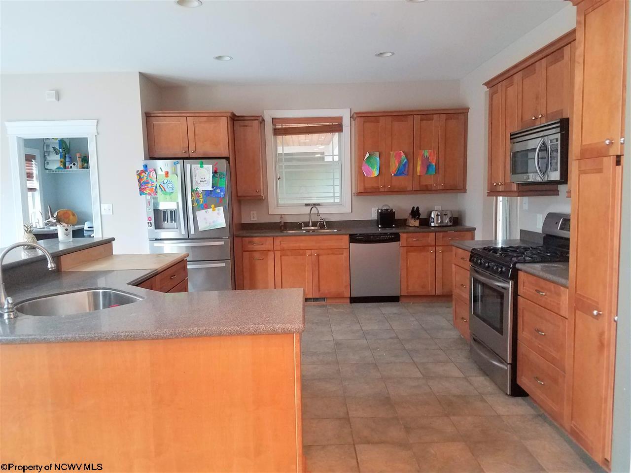 185 Stone Rdg Drive Fairmont, WV 26554 - Photo 7 of 20 Gallery Image 7