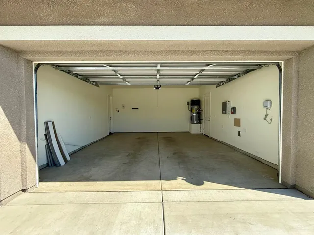 a view of a garage