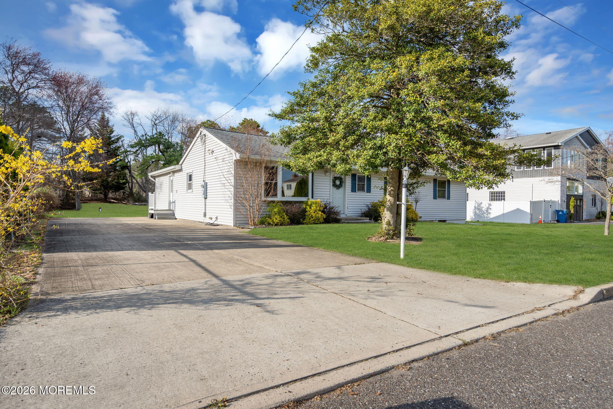 20 Sylvan Boulevard Howell, NJ 07731 - Photo 4 of 65 7-web-or-mls-DSC09742-1