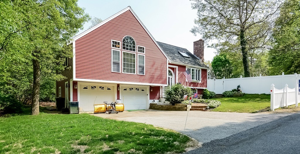 11 Fox Run Road Bourne, MA 02562 - Photo 2 of 23 Gallery Image 2