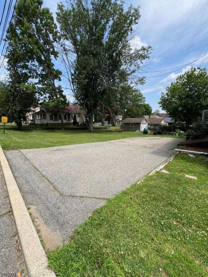 72 Kiel Avenue Butler, NJ 07405 - Photo 4 of 4
