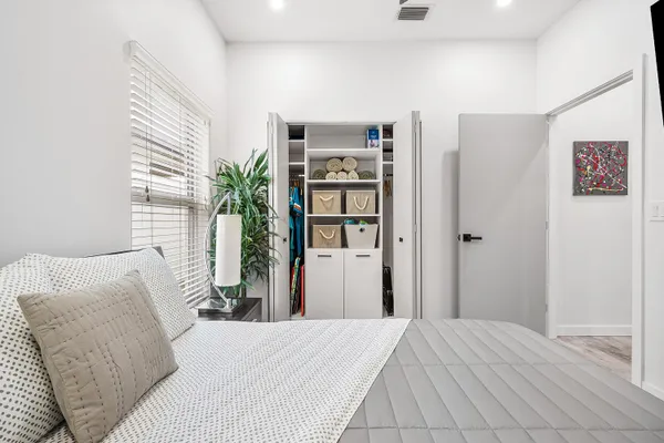 $1,325,000 | 494 Enfield Court, Delray Beach, FL 33444