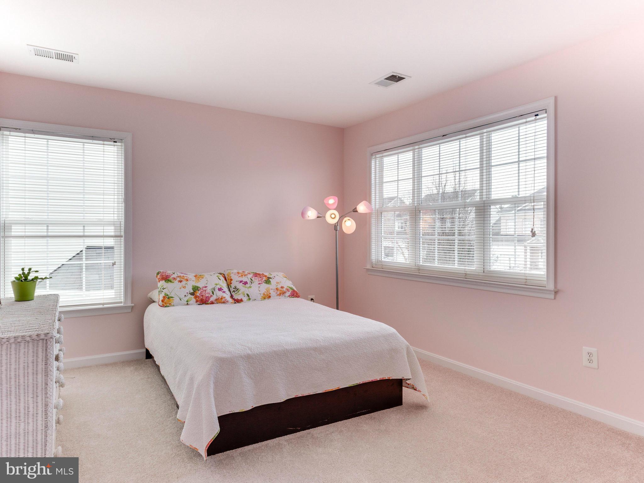 43074 Lake Ridge Place Leesburg, VA 20176 - Photo 20 of 30 Bedroom 3