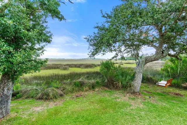 $1,050,000 | 95094 Sea Hawk Place, Fernandina Beach, FL 32034