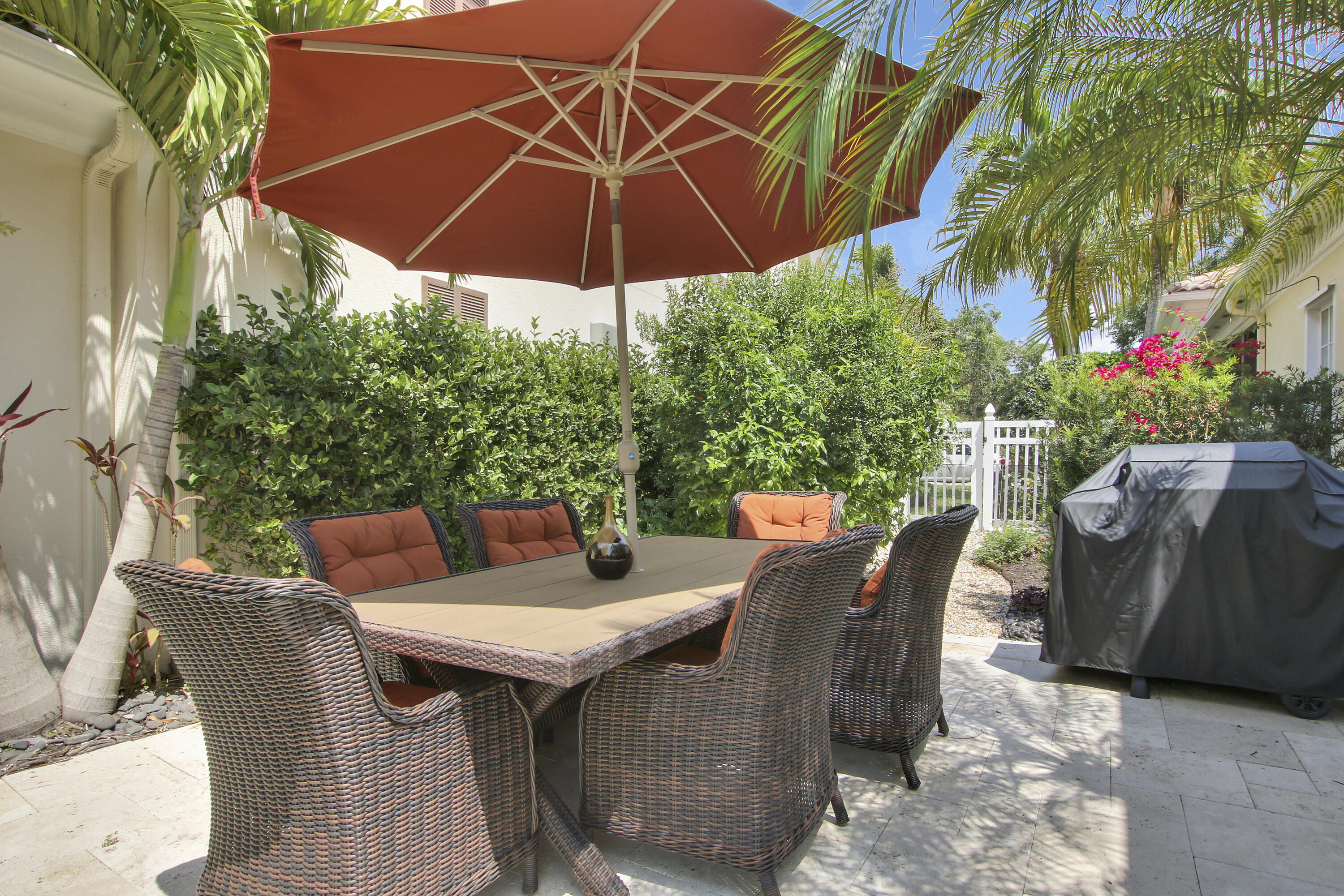 136 Florence Drive Jupiter, FL 33458 - Photo 42 of 51 Outside Dining Area