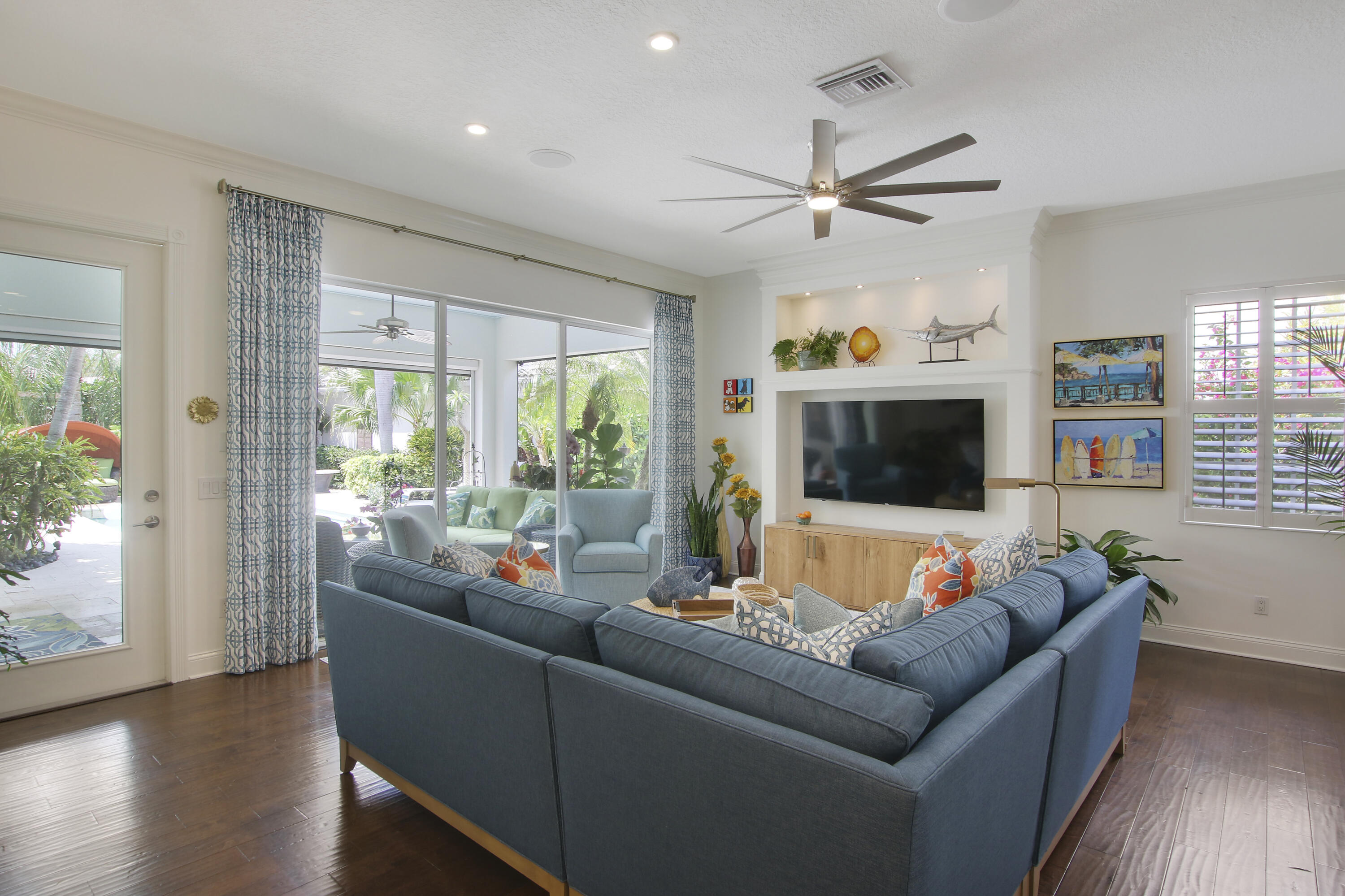 136 Florence Drive Jupiter, FL 33458 - Photo 9 of 51 Living Area with Patio Views & Access