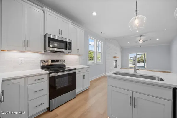 $429,900 | 101 Golden Finch Drive, Beaufort, NC 28516