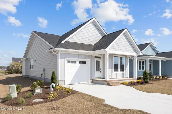 $429,900 | 101 Golden Finch Drive, Beaufort, NC 28516