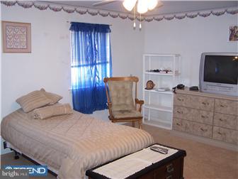 12858 Medford Road Philadelphia, PA 19154 - Photo 8 of 12 Bedroom - Main