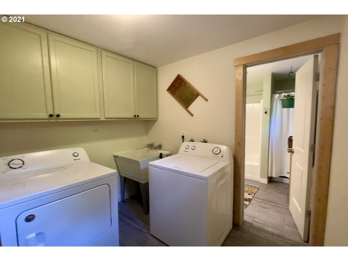 25571 East Pinner Road Rhododendron, OR 97049 - Photo 19 of 21 Gallery Image 19