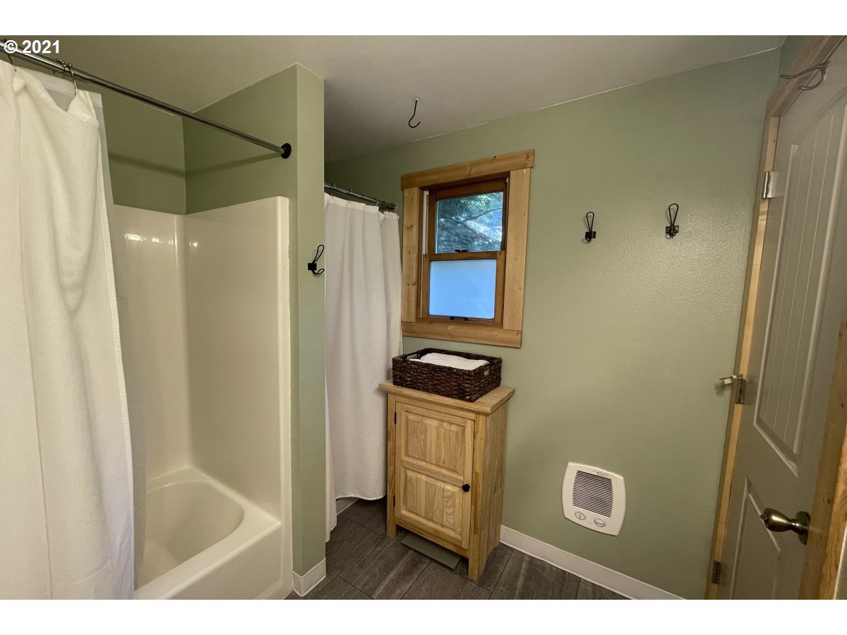 25571 East Pinner Road Rhododendron, OR 97049 - Photo 20 of 21 Gallery Image 20