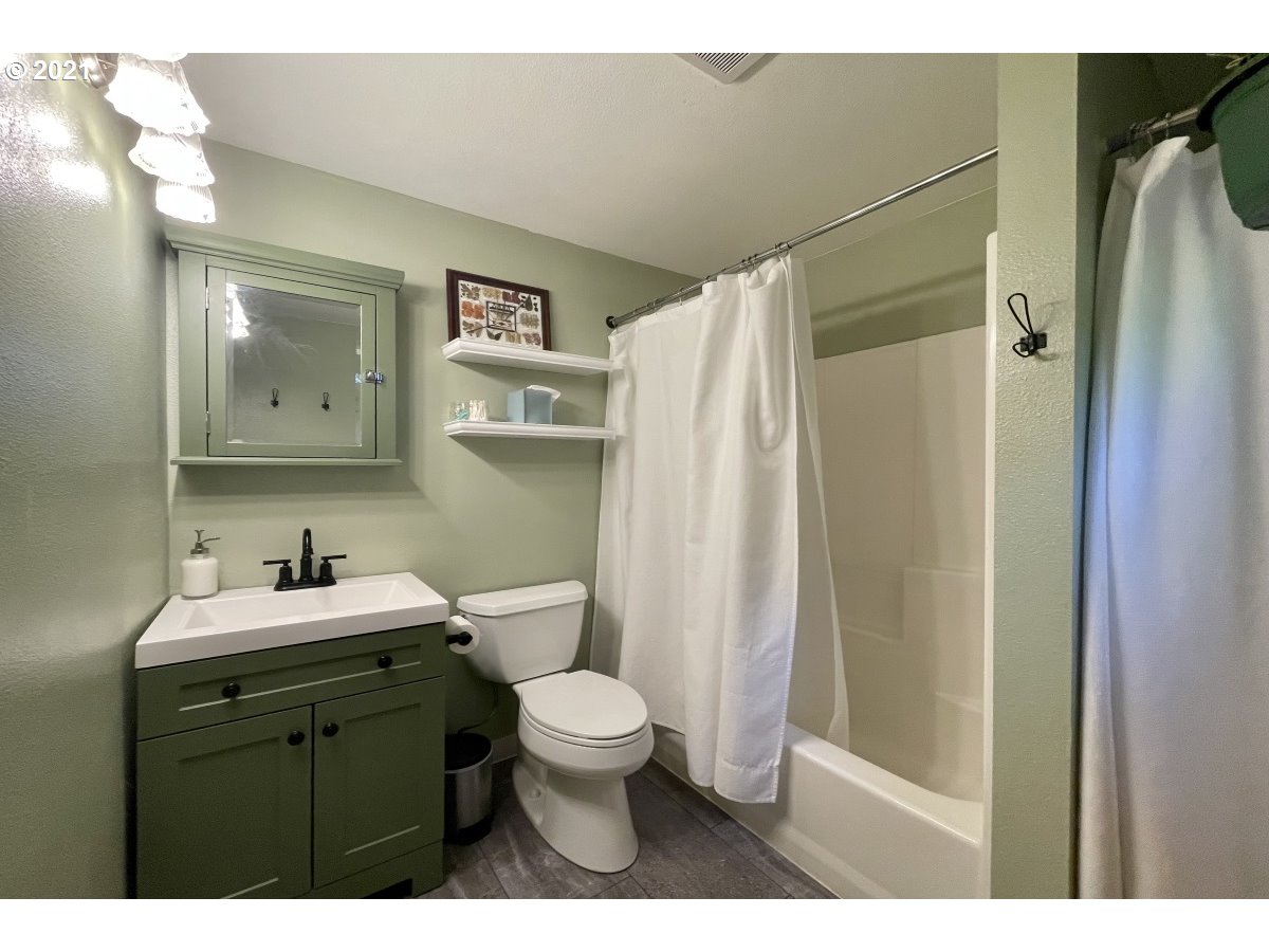 25571 East Pinner Road Rhododendron, OR 97049 - Photo 21 of 21 Gallery Image 21