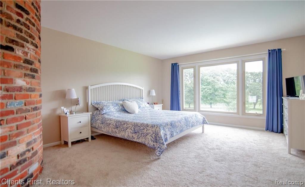 25236 Hopkins Road Farmington Hills, MI 48335 - Photo 37 of 53